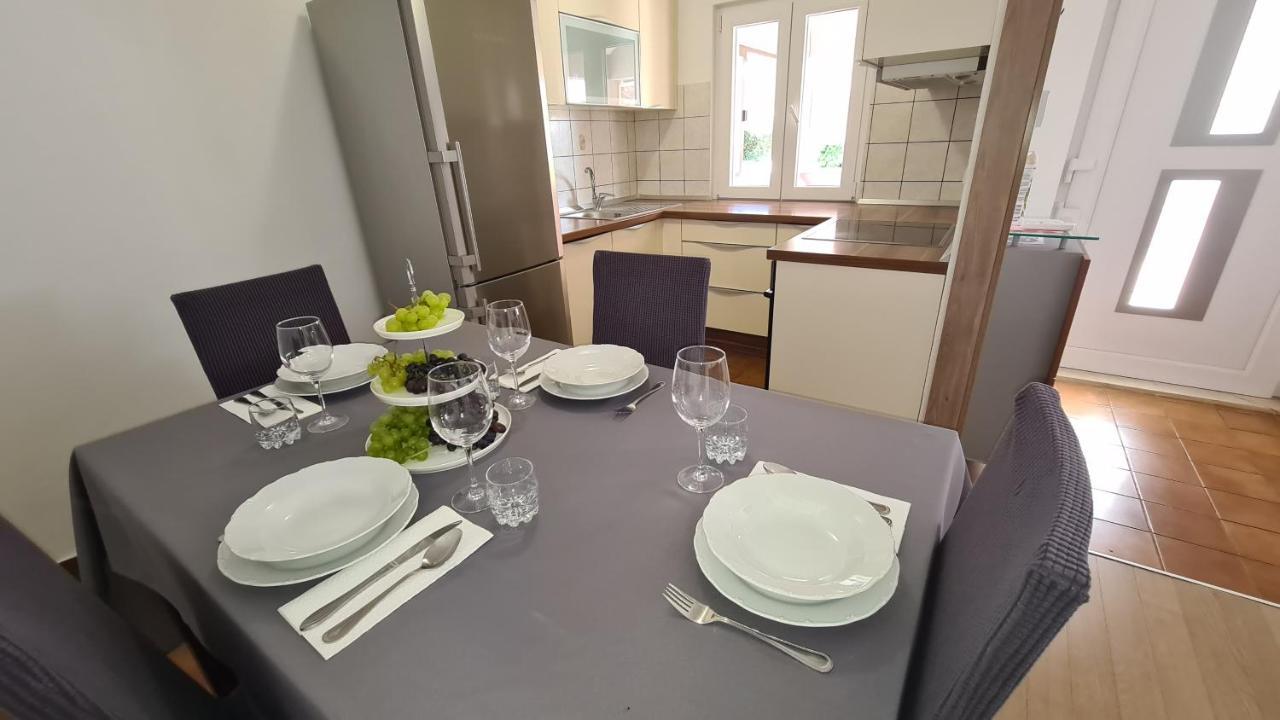 Romeo Appartement Sukošan Buitenkant foto