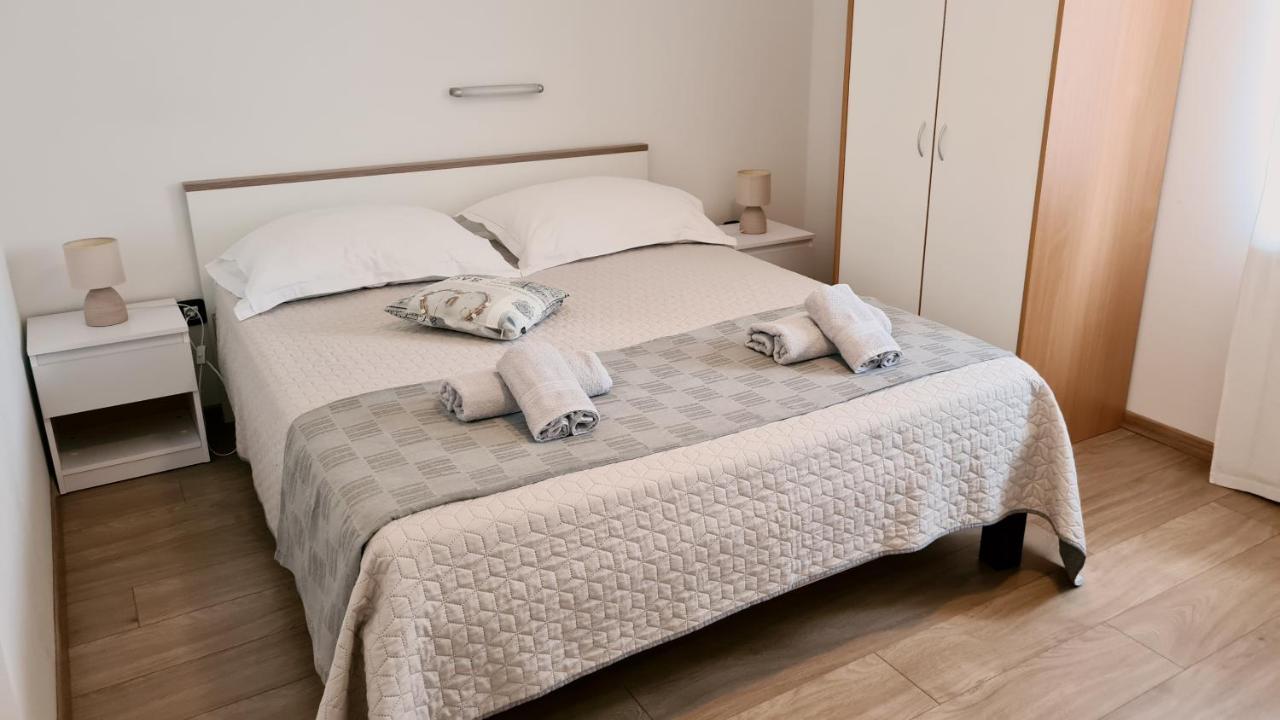 Romeo Appartement Sukošan Buitenkant foto